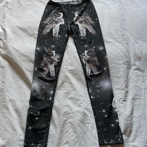 Sugar Hills Leggings | Size XS | Chic & Trendy | Retail €200 / $300 CAD like new